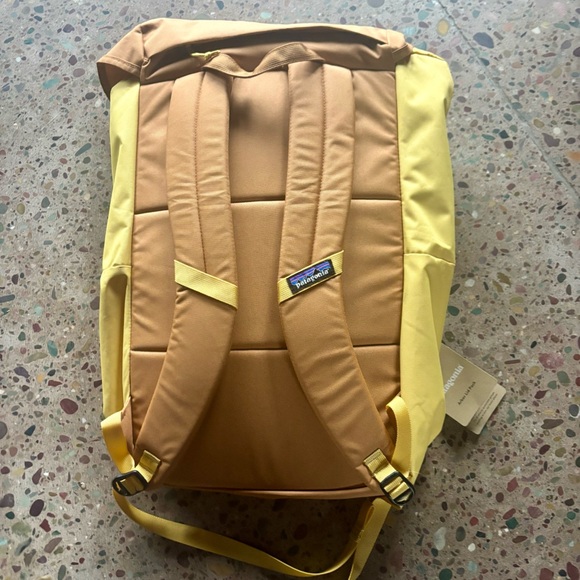 NWT Patagonia Arbor Lid Backpack - 28L - Picture 6 of 6